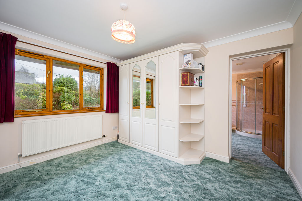 Bedroom- click for photo gallery